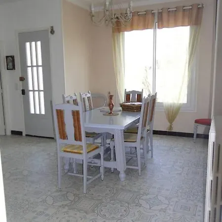 Meuble De Tourisme Familial Bord De Holiday home *