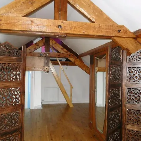 Meuble De Tourisme Familial Bord De *