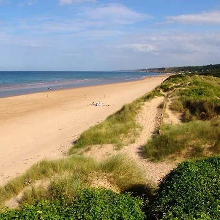 Holiday home Meuble De Tourisme Familial Bord De