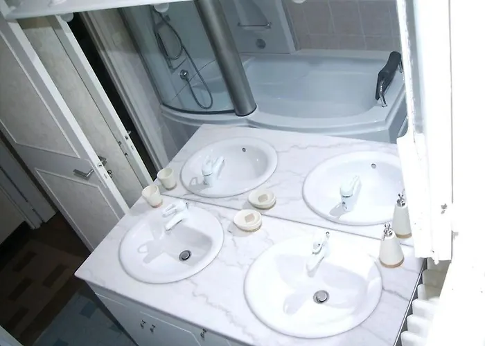 Meuble De Tourisme Familial Bord De